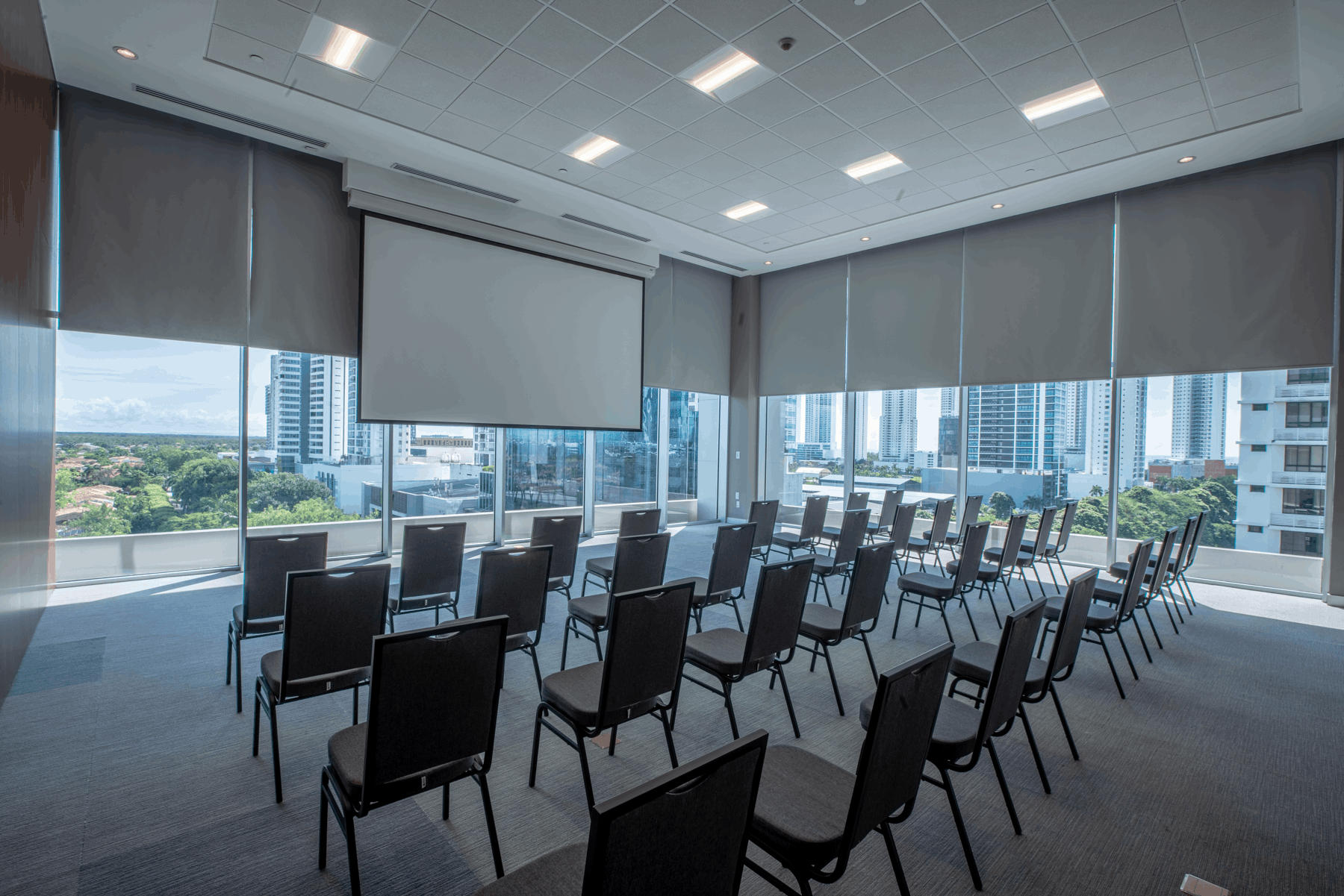 Salón para eventos y conferencias en Dream Plaza Costa del Este